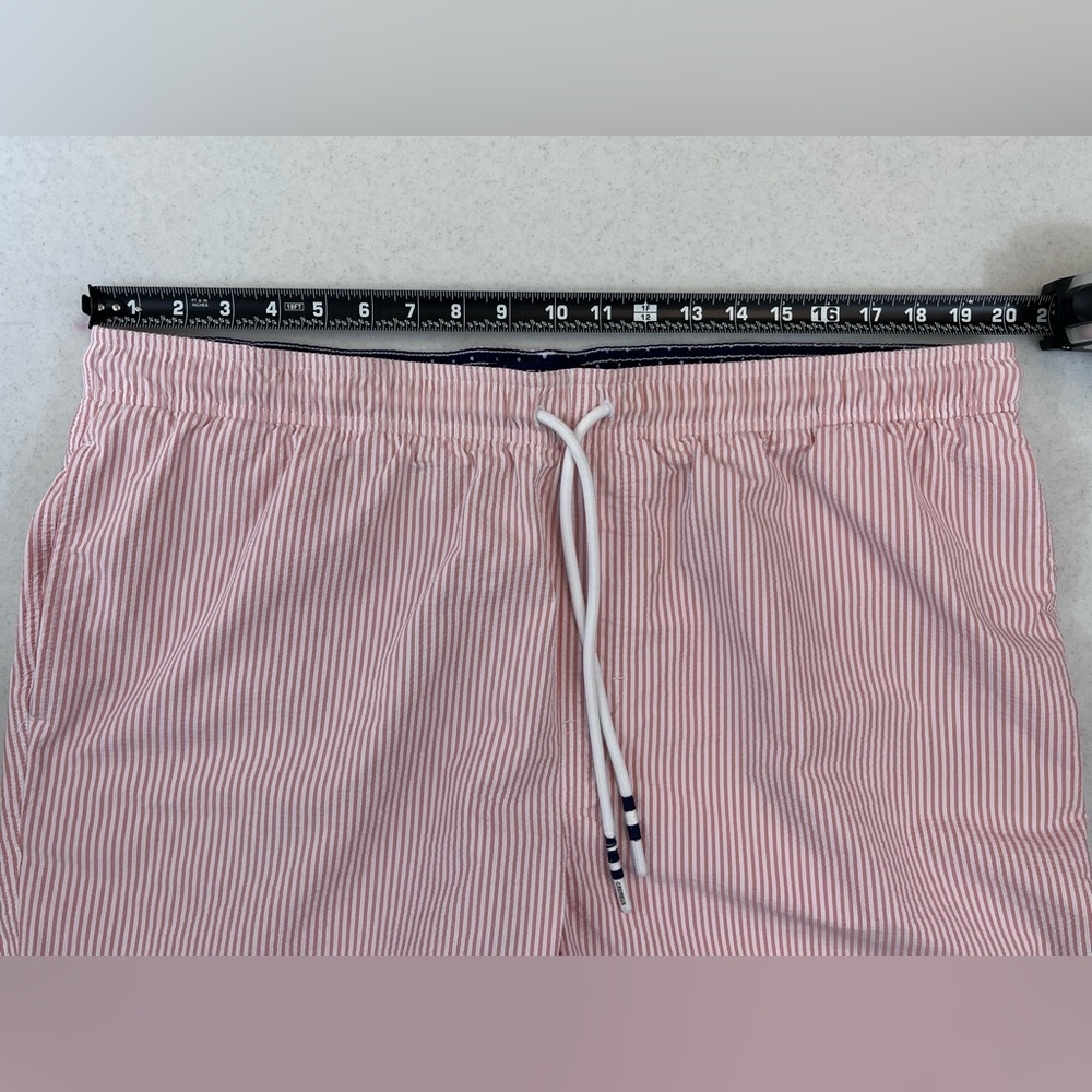 Daniel Cremieux Men’s 5.5” Swim Trunks. Pink and White Stripes. Size 2XL. - Picture 7 of 7